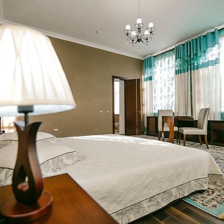Hotel Inju Taraz Zewnętrze zdjęcie