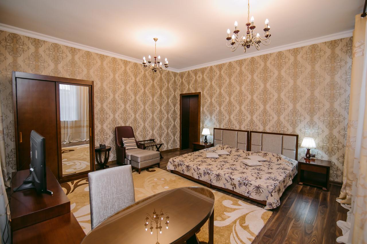 Hotel Inju Taraz Zewnętrze zdjęcie