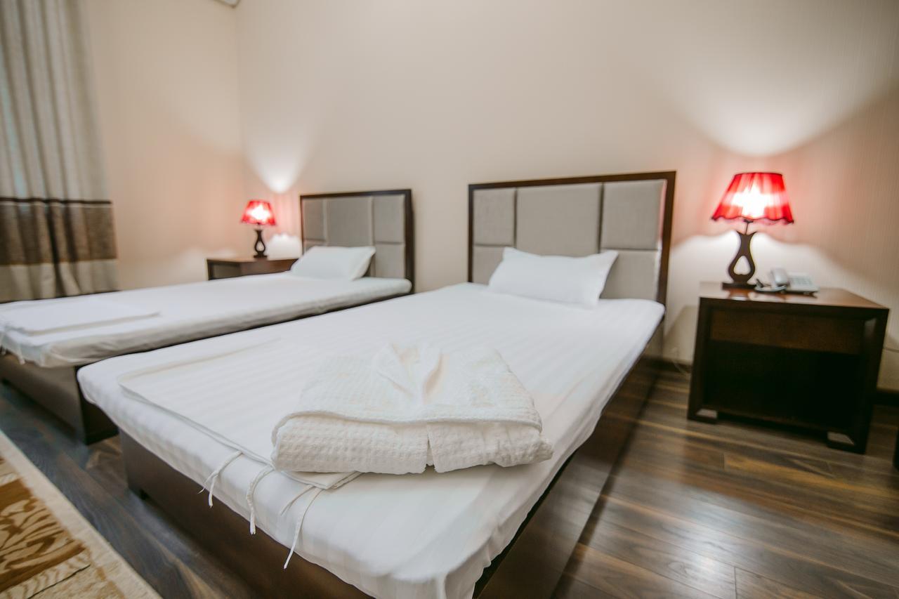 Hotel Inju Taraz Zewnętrze zdjęcie